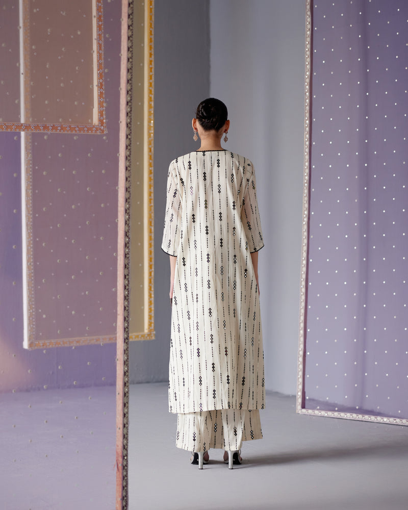 Black & White 3 Diamond Kurta with Tassels