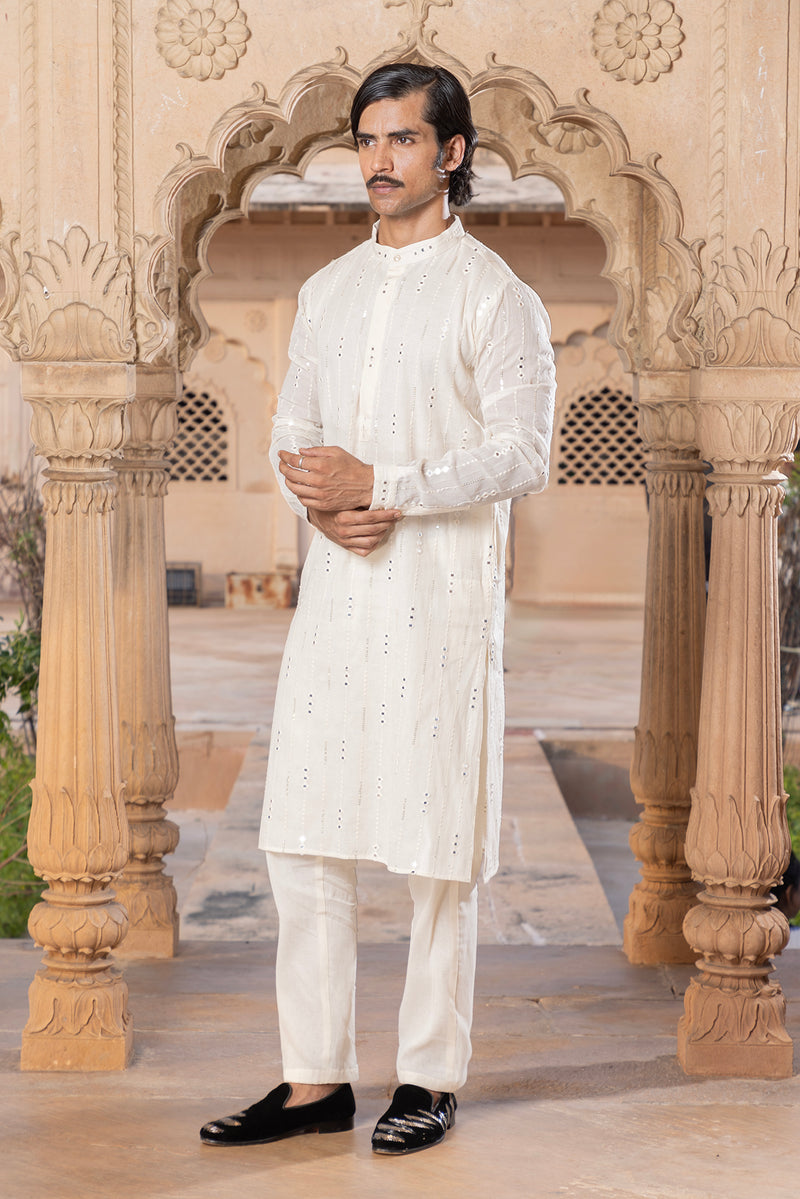 Off White Three Diamond Embroidered Kurta with Pants