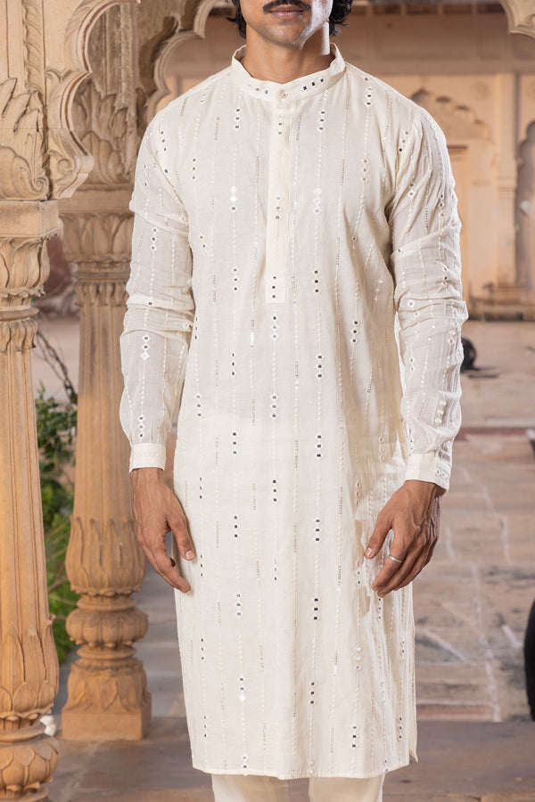 Off White Three Diamond Embroidered Kurta with Pants