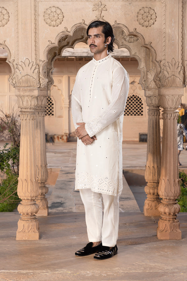 Off White Diamond Embroidered Kurta with Pants