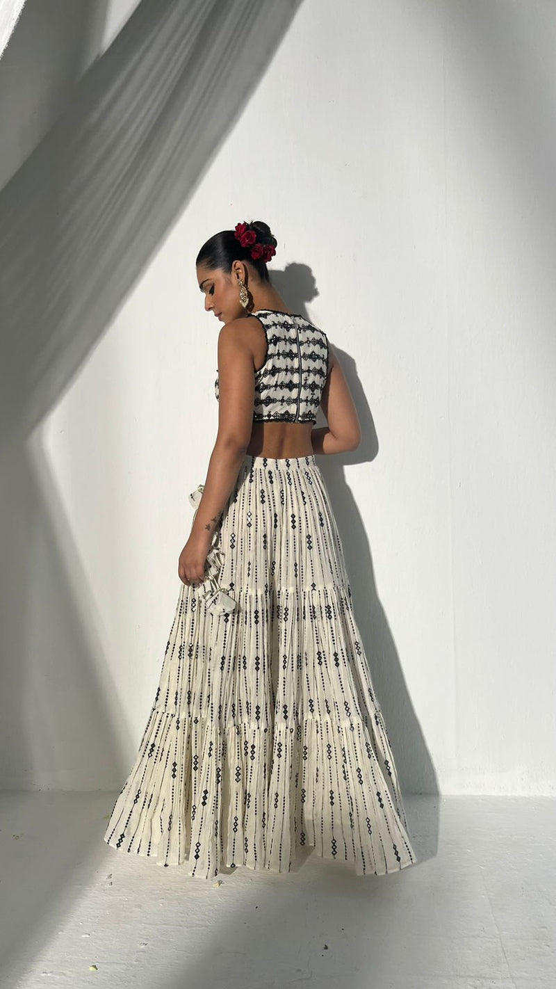 Black & White SK-3D Lehenga with Embroidered Dupatta